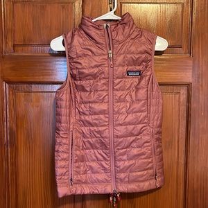 NWT Patagonia Women’s Nano Puff Vest Pink SIZE XS